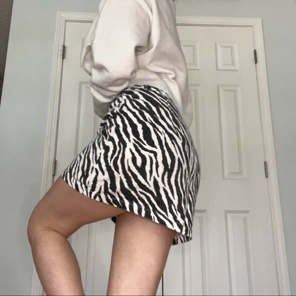 SHEIN | Denim Zebra Mini Skirt - Picture 2 of 5